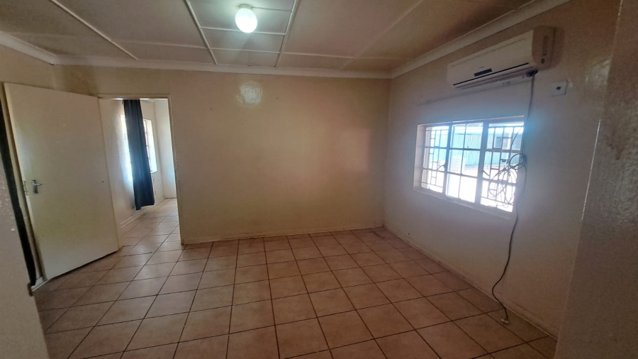3 Bedroom Property for Sale in Olifantshoek Northern Cape